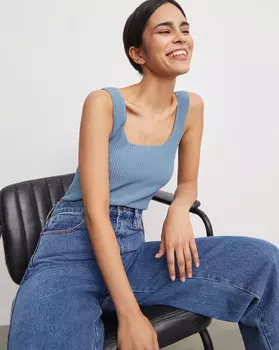 Майка из фактурного трикотажа