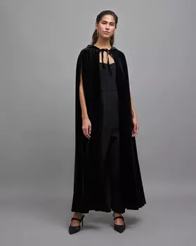 Накидка из бархата с капюшоном (Чёрный)