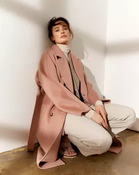 Пальто двубортное с поясом