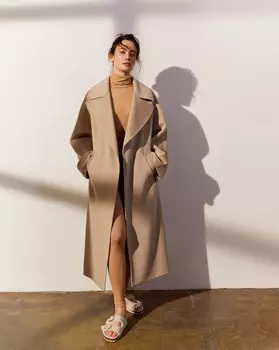 Пальто с поясом