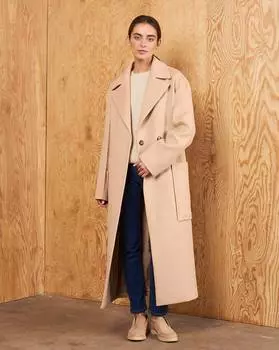 Пальто с широкими плечами XS