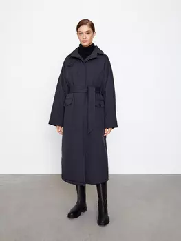 Пальто с высоким воротником