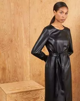 Платье из эко-кожи