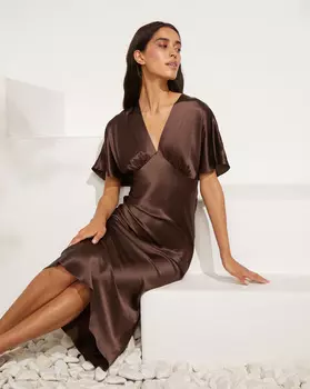 Платье из шелка