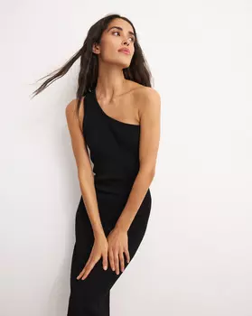 Платье на одно плечо