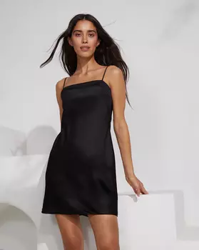 Платье на тонких бретелях