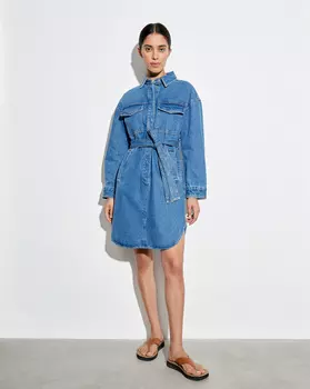 Платье-рубашка с накладными карманами