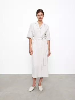 Платье с коротким рукавом