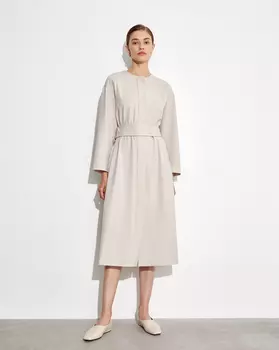 Платье с отлетной кокеткой