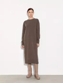 Платье с разрезами