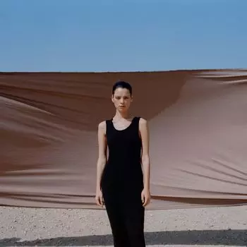 Платье макси с узлом на спине