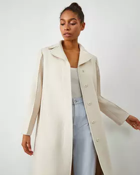 Прямое пальто