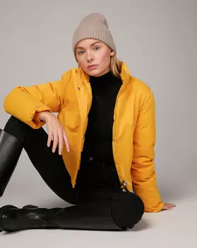 Короткий пуховик