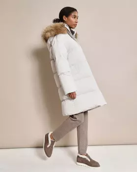 Пуховик прямой с мехом