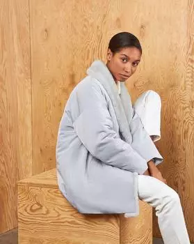 Пуховик с меховым воротником XS