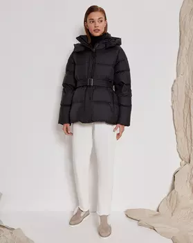 Пуховик стеганый с поясом