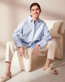 Рубашка объемная с широкими манжетами