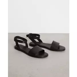 Сандалии с ремешком на щиколотке