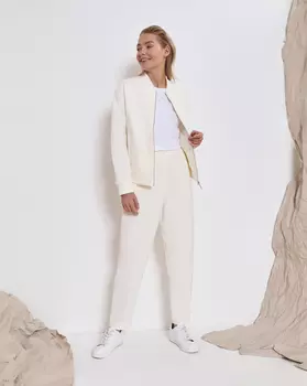 Спортивные брюки с карманами