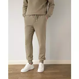 Спортивные брюки с накладным карманом