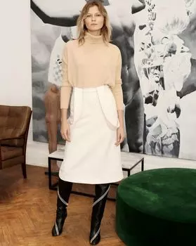 Свитер объёмный тонкой вязки S