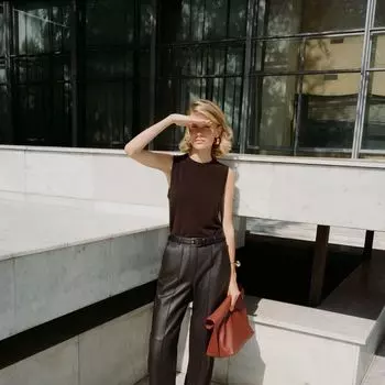 Брюки из гладкой кожи