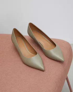 Туфли на скошенном каблуке