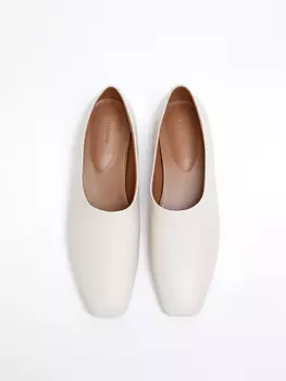 Туфли закрытые с квадратным мысом