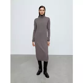 Удлиненное платье-свитер
