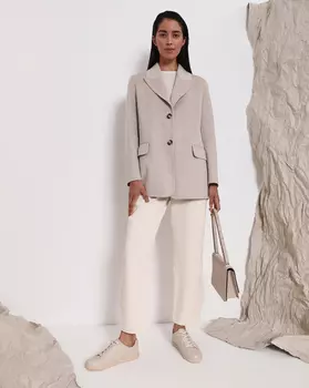 Укороченное пальто с отложным воротником