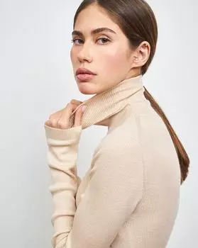 Водолазка тонкой вязки