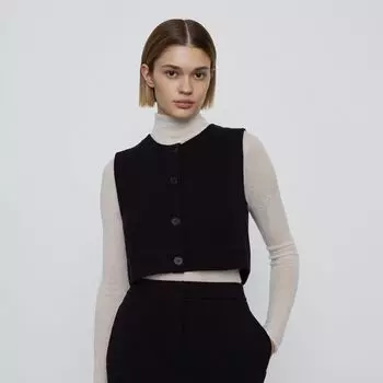 Жилет из плотного трикотажа 12 STOREEZ