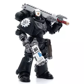 Фигурка Warhammer 40 000: Iron Hands – Assault Intercessors Sergeant Kalock 1:18 (12,1 см)
