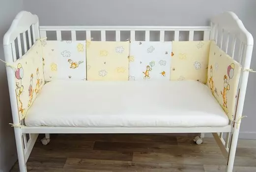 Бортик в кроватку Сонный гномик Жирафик 10 подушек