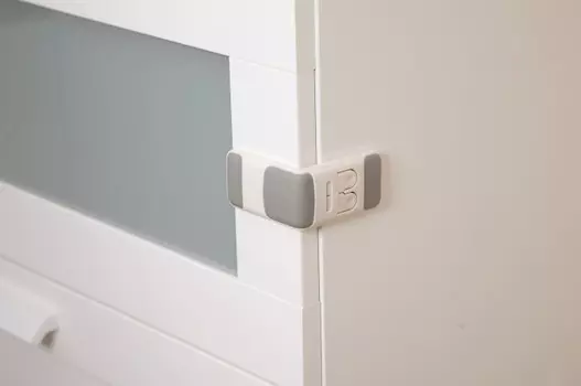 Clippasafe Защитный угловой замок 2 шт.