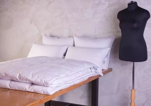 German Grass Подушка средняя Gray Familie Down 50х68 см