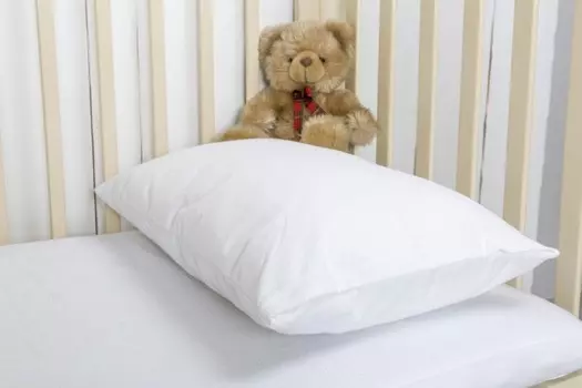 Kupu Kupu Наволочка на молнии защитная непромокаемая дышащая