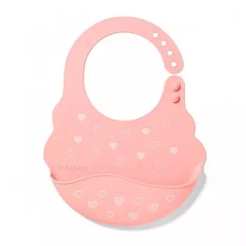 Нагрудник BabyOno силиконовый с регулируемой застежкой Сердечки