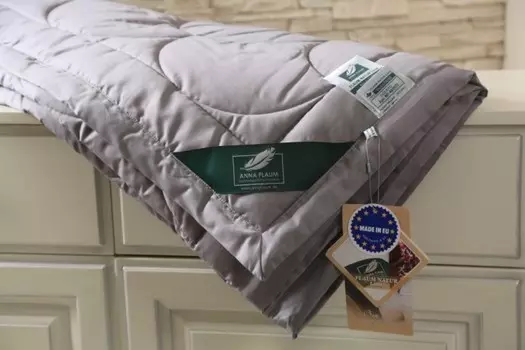 Одеяло Anna Flaum легкое Flaum Farbe Kollektion 220х200 см