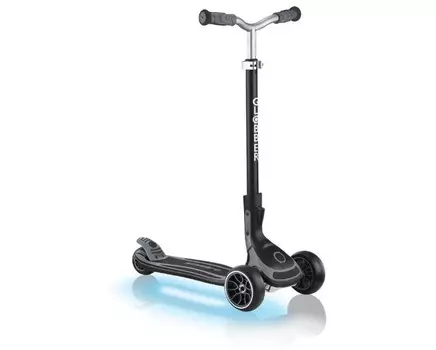 Трехколесный самокат Globber Ultimum Lights
