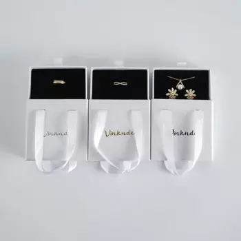 100 Белая шкатулка для ювелирных изделий, портативная шкатулка с индивидуальным логотипом «сделай сам», винтажная шкатулка для ювелирных украшений, колец, скользящая шкатулка, подарок