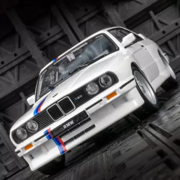 1:24 BMW M3 E30 1988 автомобиль из сплава, литой и игрушечный автомобиль, модель автомобиля, миниатюрная модель автомобиля в масштабе, игрушка для детей