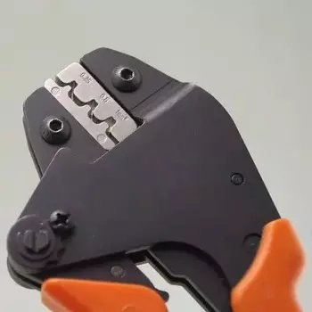 1 х высокоточная мини-защелка с храповым механизмом, емкость AWG28-18 0,1-1mm2