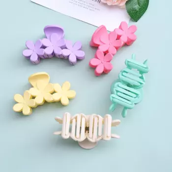 2023 New Macaron Candy Color Three Little Flowers Acrylic Catch Clip Senior Sense Hairpi Shark Clip Women Hair Accessories