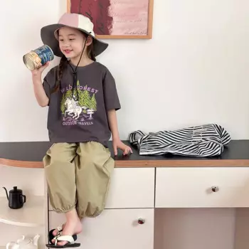 2024 летняя новая модная детская одежда для девочек в Корейском стиле Повседневная Удобная футболка с коротким рукавом эксклюзивная одежда
