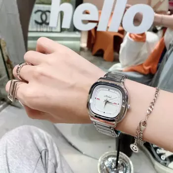 2024 женские часы ведущей марки с квадратным циферблатом 38 мм Золотая стальная полоса водонепроницаемые кварцевые женские часы с коробкой