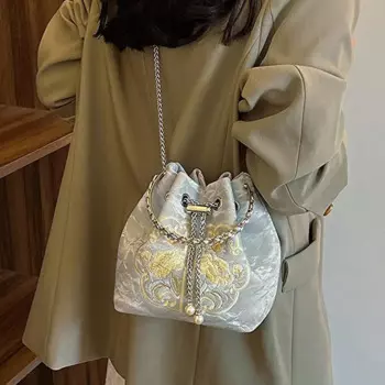 2025 New HandChinese Embroidery Female Summer Style Fashion Trend Bucket All Crossbody Botany Flowers Series Drawnstring Packet