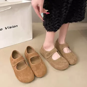 2025 Retro Women's Flat Shoes Flannel Hook & Loop Round Toe Shallow Mouth Doudou Shoes Dress Leisure Fashion Zapatillas De Mujer