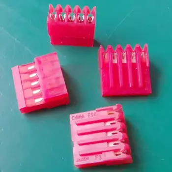 3-640440-5 разъем 5-контактный красный