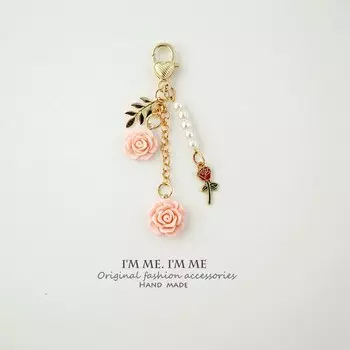 3D роза камелия автомобильный брелок женский сладкий жемчуг кисточка цветок брелок с металлическим листом сумка украшения аксессуары для салона автомобиля